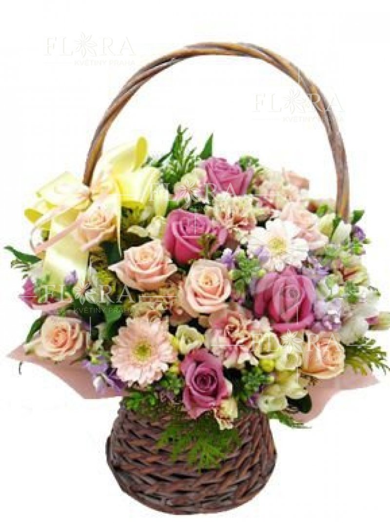 Flora Praha - beautiful flower basket