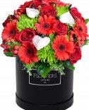 Romantická kytice v krabici - rozvoz květin v Praze