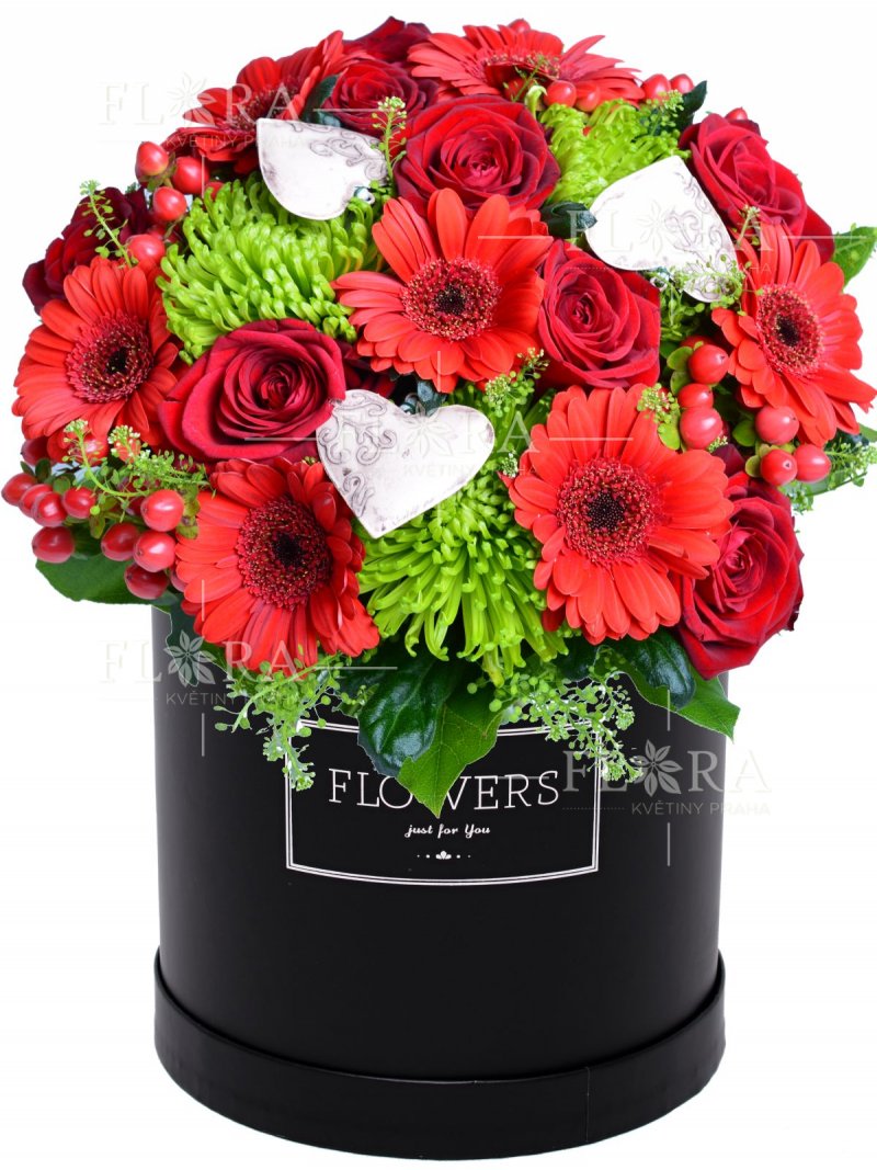 Romantická kytice v krabici - rozvoz květin v Praze