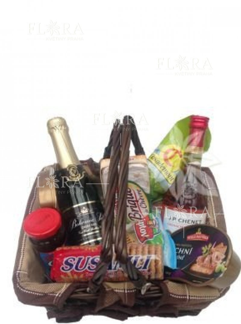 Gift basket with snacks 6
