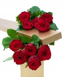 Коробка роз: доставка цветов в Прагу