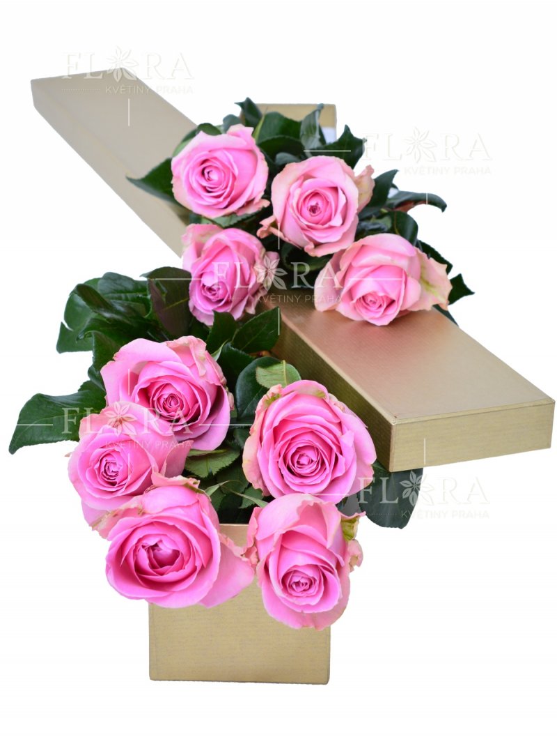 Krabica ružových ruží: kvety Praha