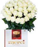 Rozvoz květin v Praze - bílé růže a Merci