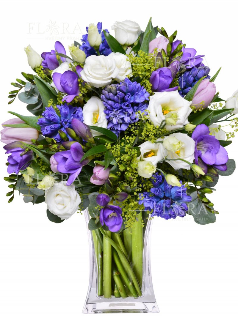 Spring bouquet: Flora Flowers