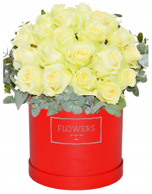 BÍLÉ RŮŽE V KRABICI