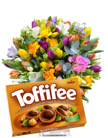 Tulips and freesia + Toffifee 125g