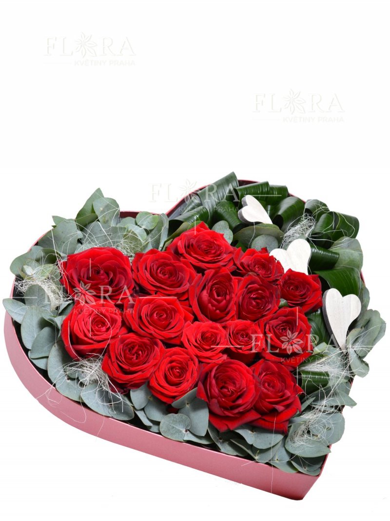 Rozvoz květin v Praze - červené růže ve tvaru srdce