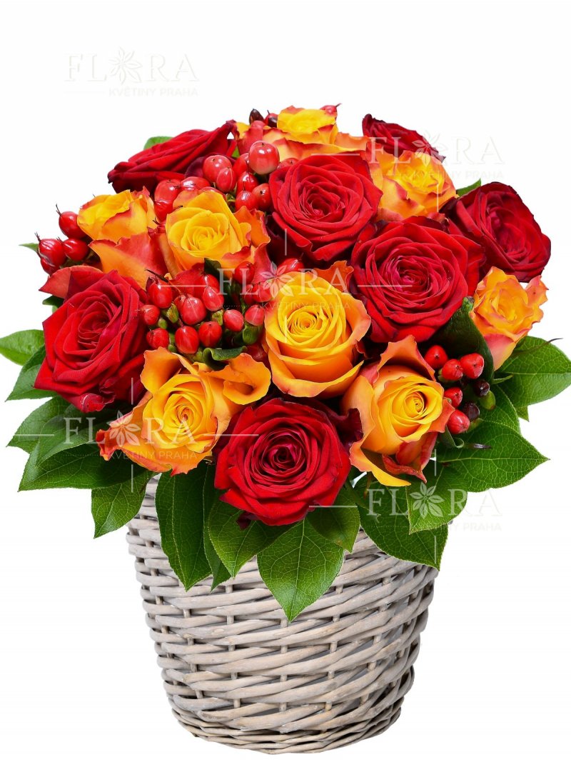 Красивая цветочная корзина роз - доставка цветов