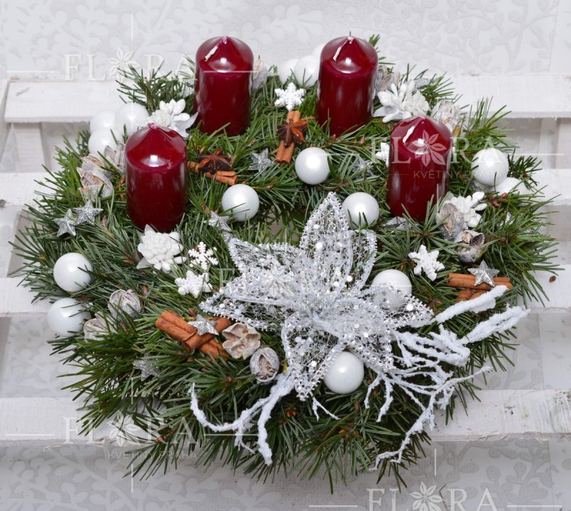 Beautiful advent wreath - delivery in Prague