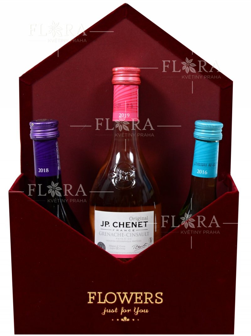 Krabička s J.P. Chennet vínem