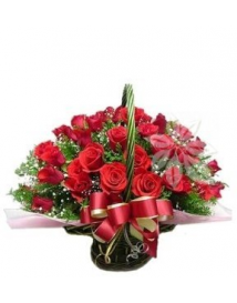 KVĚTINOVÝ KOŠ  RŮŽÍ