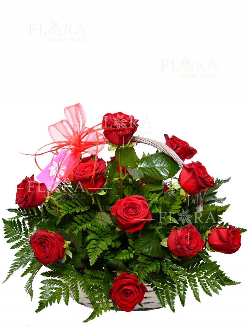 корзина из красных роз: цветы флоры