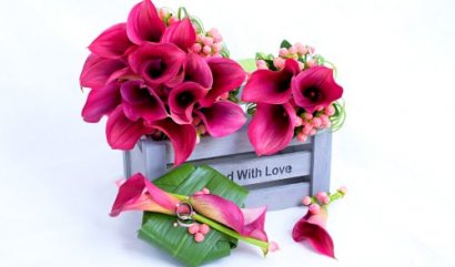 Je na světě další svatební květinový set ( více ... )